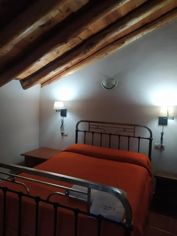 Casa Rural El Cortijo Nuevo, En El Cerezo Kır Evi